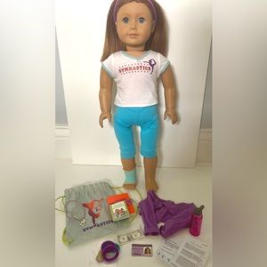 American Girl McKenna's Gymnastics Practice Outfit Set and Accessories Bag